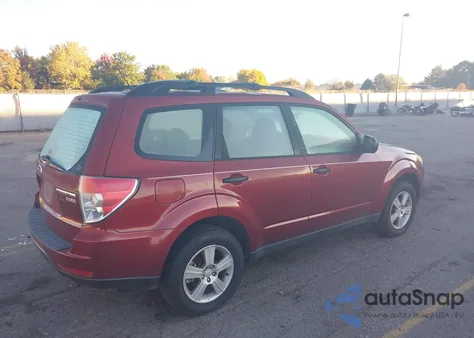 2013 Subaru Forester 2.5X z USA, uszkodzony, nr VIN JF2SHABC4DH411652
